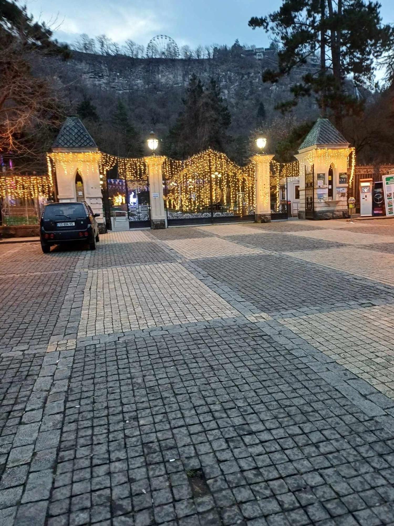 Lizielene Appartement Bordzjomi Buitenkant foto